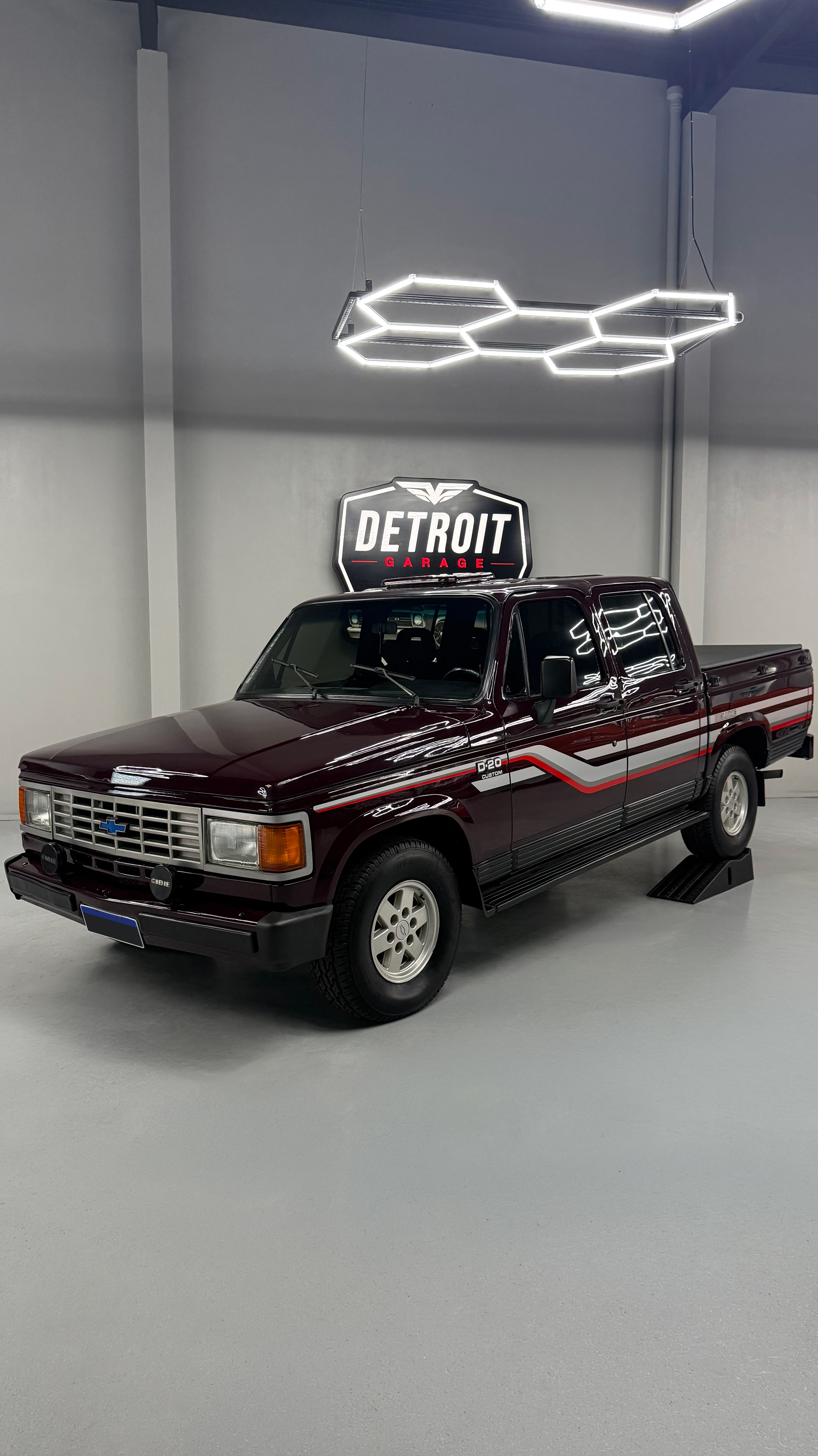 Chevrolet D20 Deluxe 1992 — foto 1
